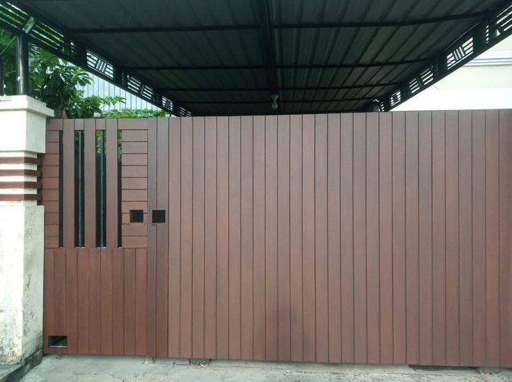 Rekomendasi Cat Anti Rayap Terbaik untuk Pagar Kayu Outdoor